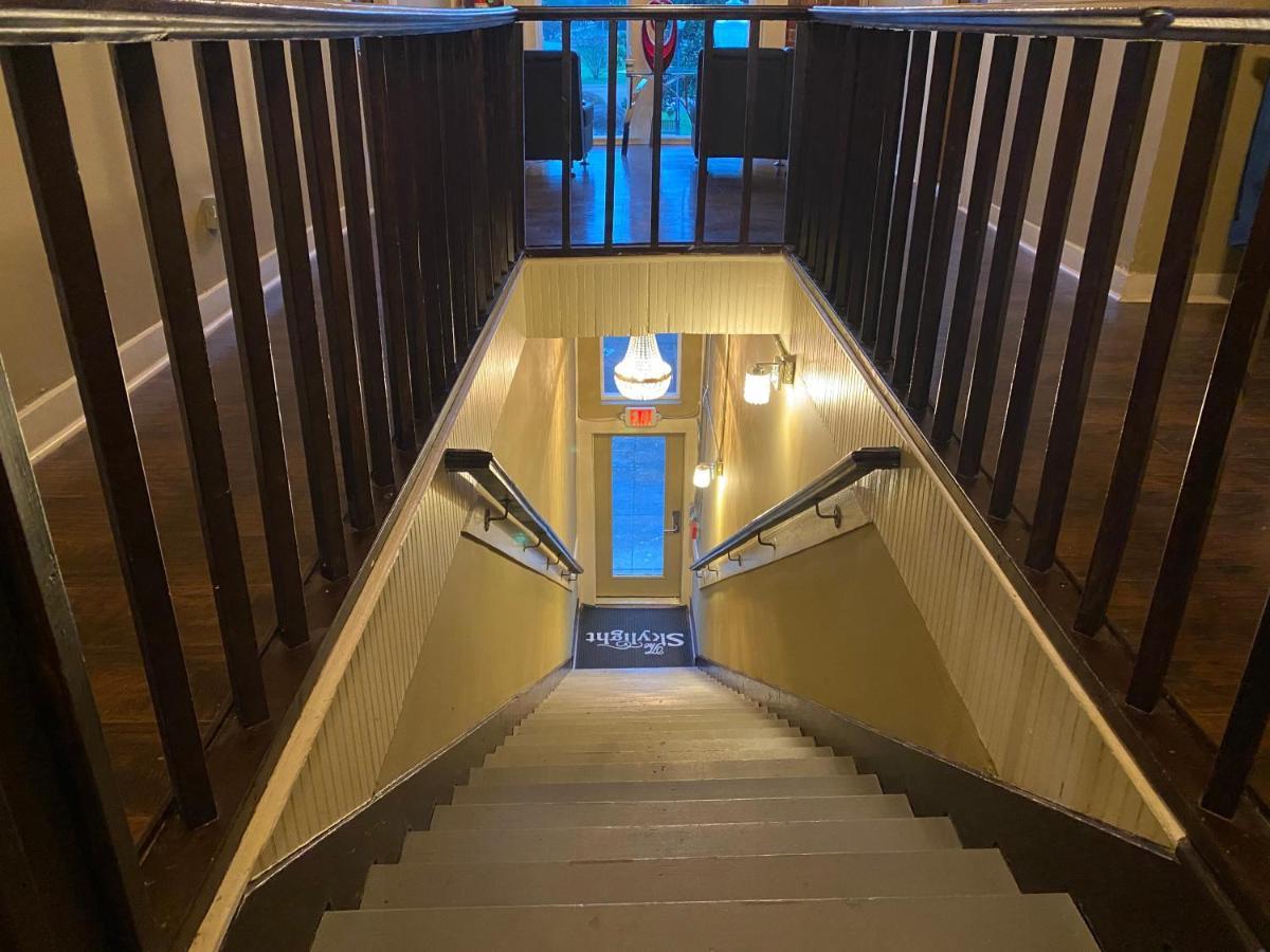The Skylight Hotel Грінвілл Екстер'єр фото