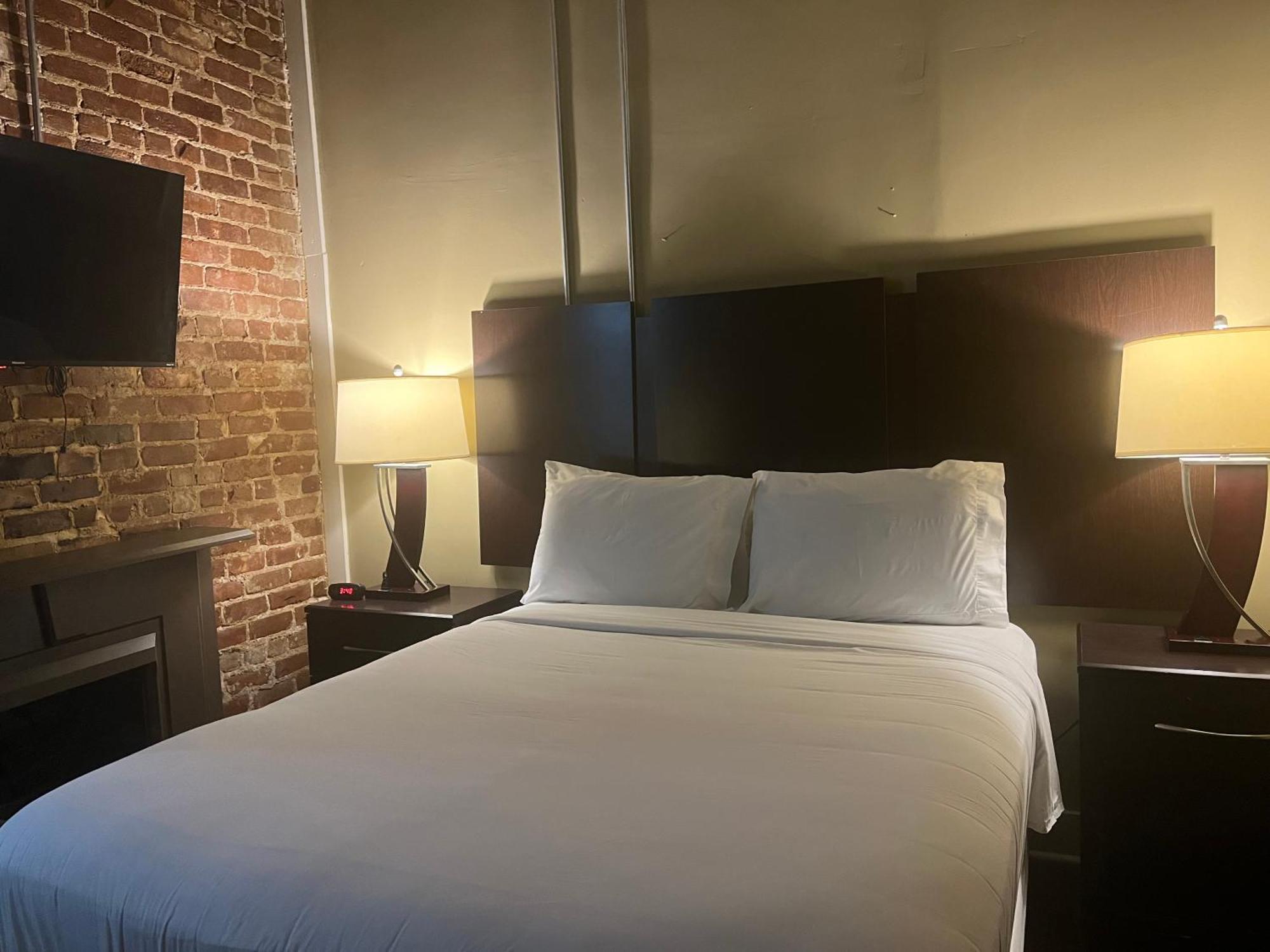 The Skylight Hotel Грінвілл Екстер'єр фото